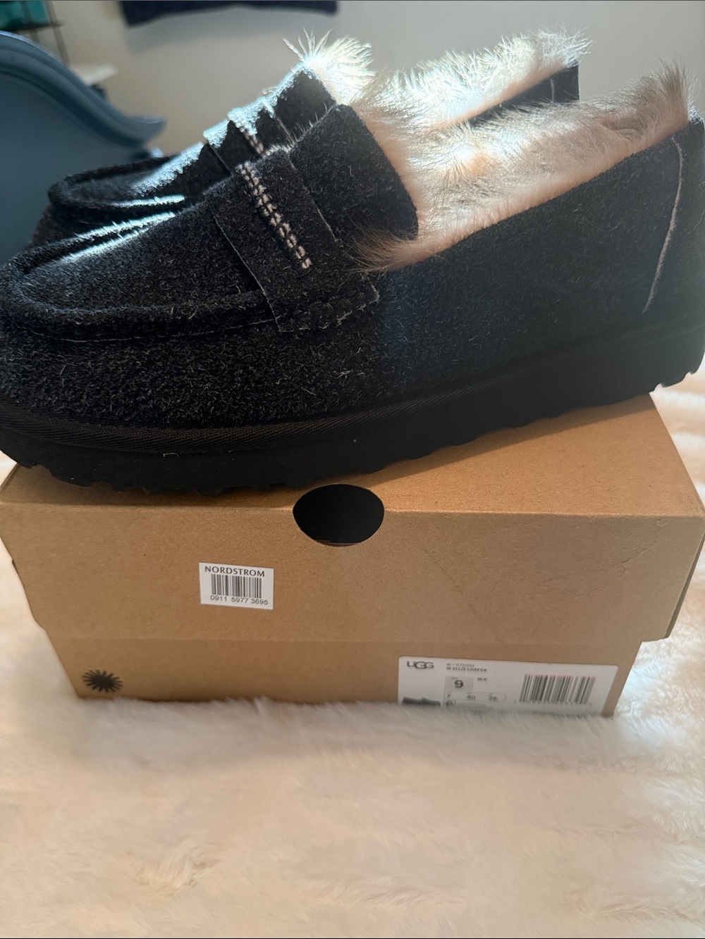 UGG women Ellis Black Lined Slip-On Loafers Black Nordstrom Size 9